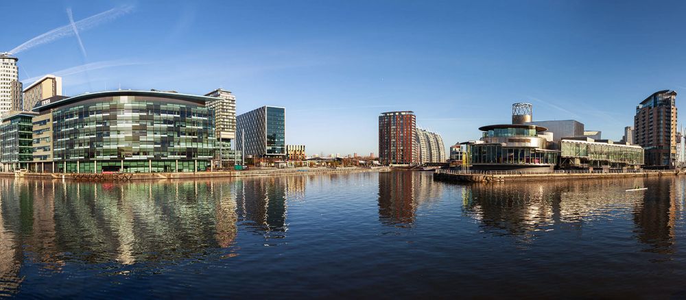A view of the city by the water